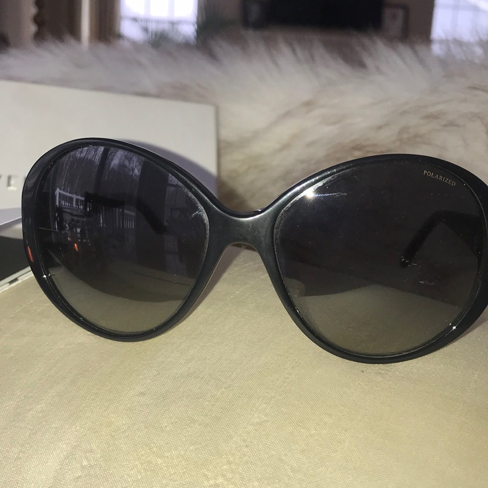 Sunglasses - Picture 3 of 5